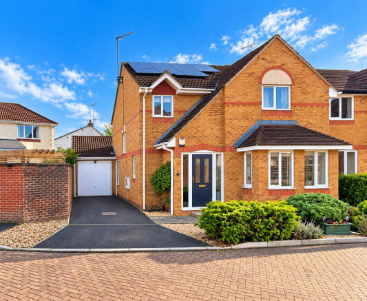 4-bed detached on Rogers Court, Chipping Sodbury, Bristol, £475,000