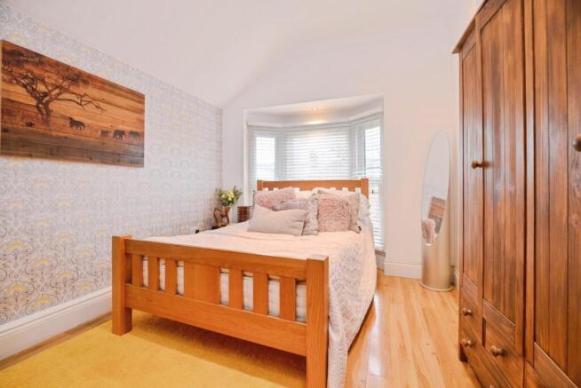 3 bed Terraced for sale Image 8