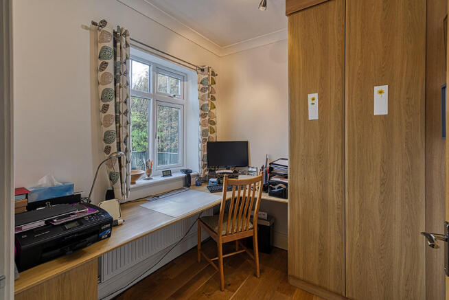 Photo 6