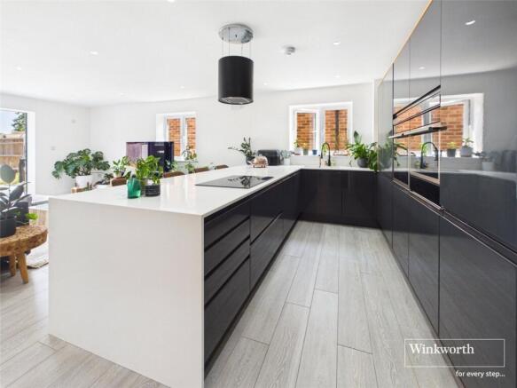 Roundfield, Upper Bucklebury, Reading, Berkshire, RG7 photo 4