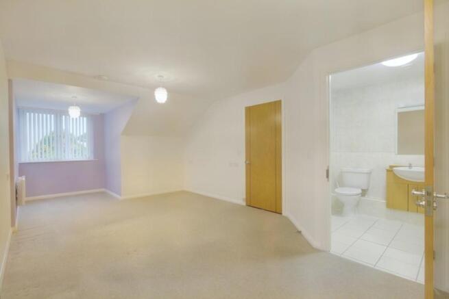 8525566-interior13 (Medium).jpg