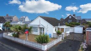 Arlanfor, Maes Yr Heli, Tywyn LL36 0AW