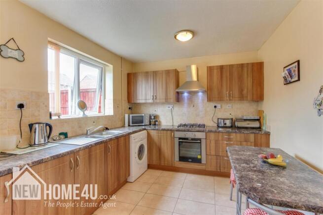 KITCHEN: