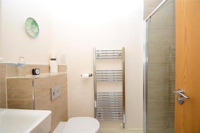 4 bed Detached for sale Image 11