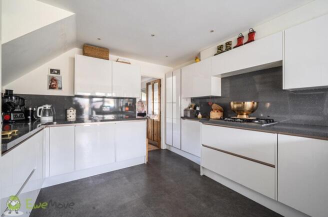 Farringdon Way, Tadley, Hampshire, RG26 photo 4
