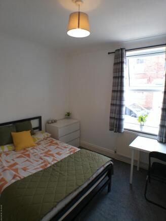1 bed Terraced to rent Image 5