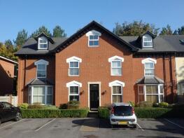 Flat 7, 238 240 London Court, London Road, Newbury RG14 2BT