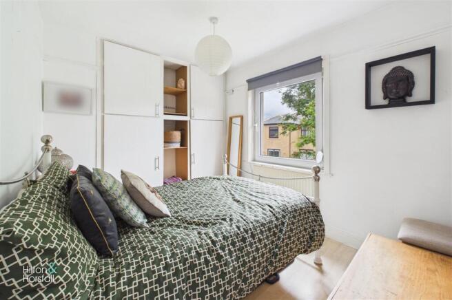 2 bed Semi-Detached for sale Image 8
