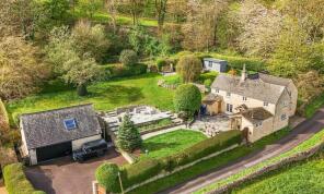 Pound Cottage, 400859 Manor Barn Cowley To Bakers Farm Lane Cowley, Cheltenham GL53 9NJ
