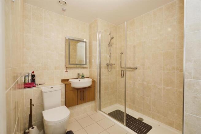 2 bed Apartment for sale Image 12