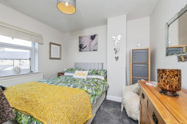 3 bed Terraced for sale Image 10