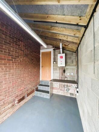 3 bed Semi-Detached for sale Image 12