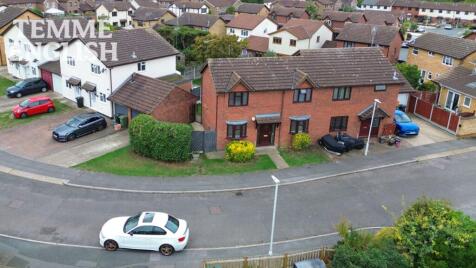 Fambridge Drive, Wickford, SS12
