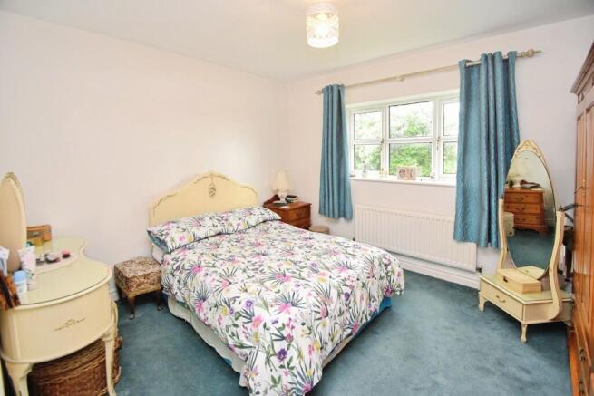3 bed Detached Bungalow for sale Image 11
