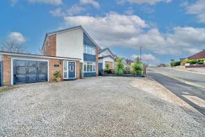 17, Pennine Drive, Cannock WS11 1JX
