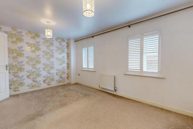 BEDROOM 2
