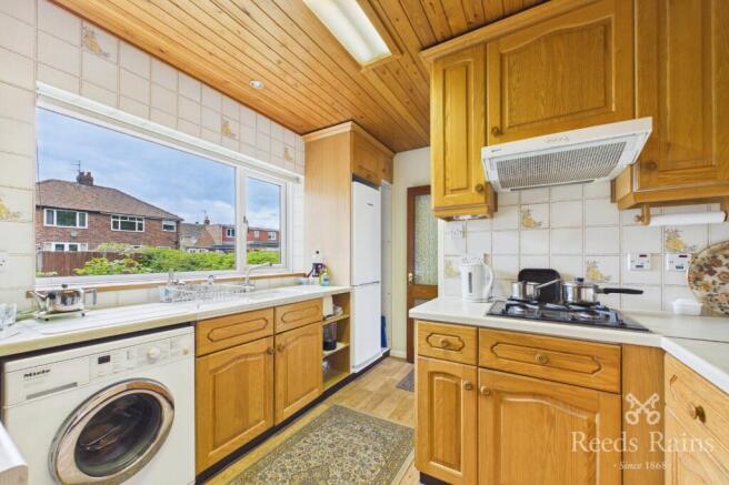2 bed Bungalow for sale Image 5