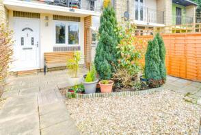 21, Mead Court, North Bradley BA14 0SX