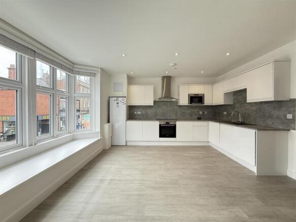 Kitchen/Lounge 2