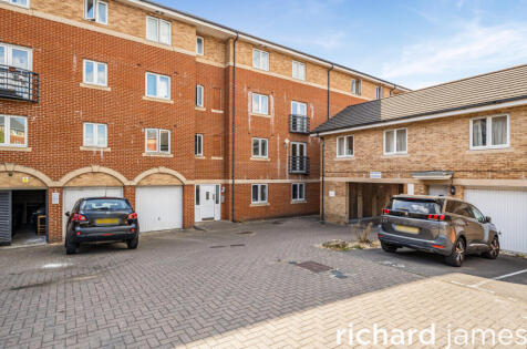 Saltash Road, Rodbourne, Swindon, SN2