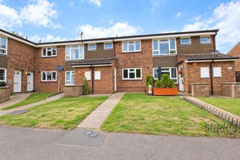 Geales Crescent, Alton, Hampshire, GU34