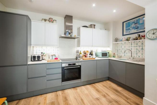 BF, 22 Clarendon Villas-2.jpg