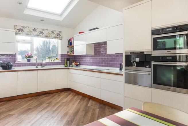 Kitchen/Breakfast