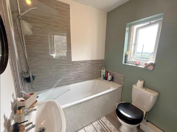 2 bed Terraced for sale Image 8