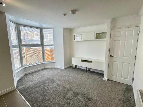 Flat 1, 20 Jubilee Street Lounge