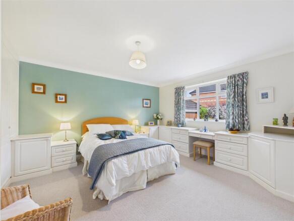 3 bed Detached Bungalow for sale Image 10