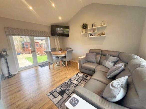 12 Poplar Avenue, Poulton-Le-Fylde, FY6 8JD photo 4
