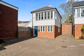 9 Aragon, High Street, Epsom KT17 1SG