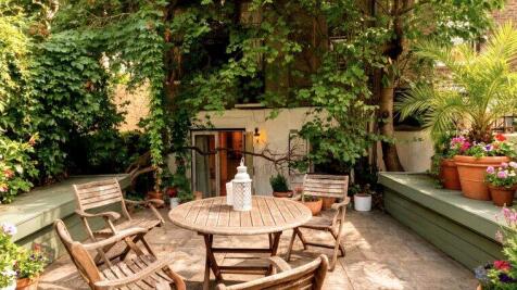 Finborough Road, Chelsea, SW10