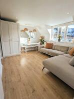 21, Stewart Place, Ware SG12 9UN
