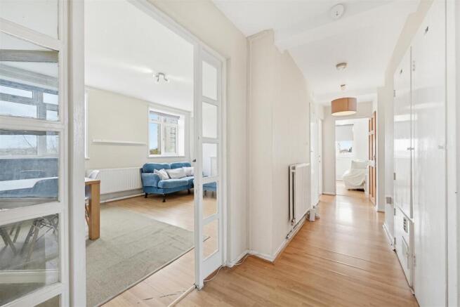 Flat 9, Benson Court (2).jpg