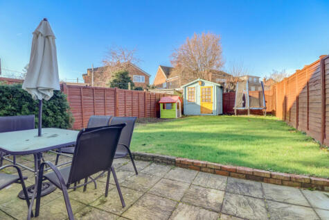 Earl Howe Road, Holmer Green, High Wycombe, Buckinghamshire, HP15