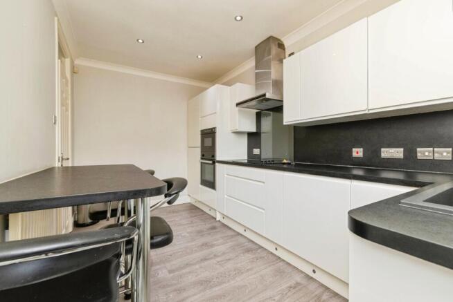3 bed Bungalow for sale Image 7