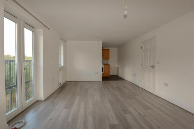 Living Room 2.jpg