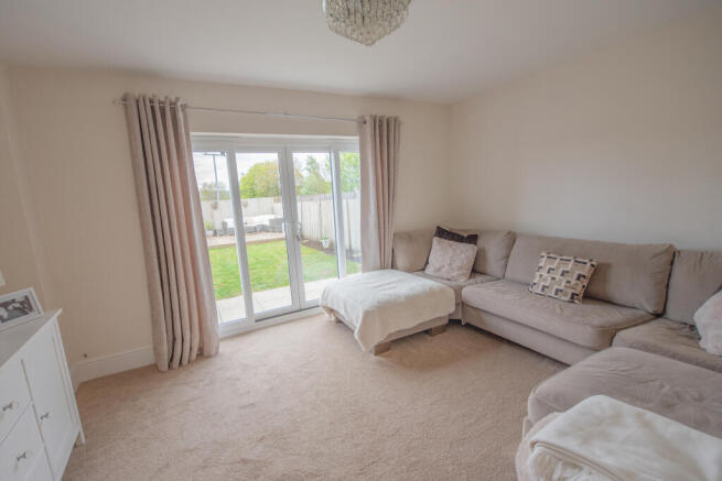 4 bed Town House for sale Image 6