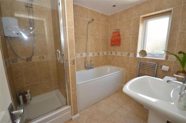 En-Suite Bath/Shower