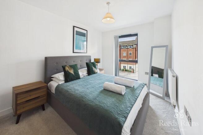 2 bed Apartment for sale Image 4