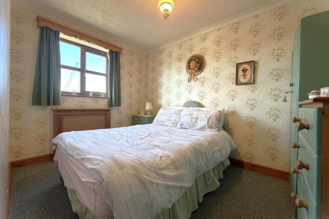 3 bed Terraced for sale Image 10