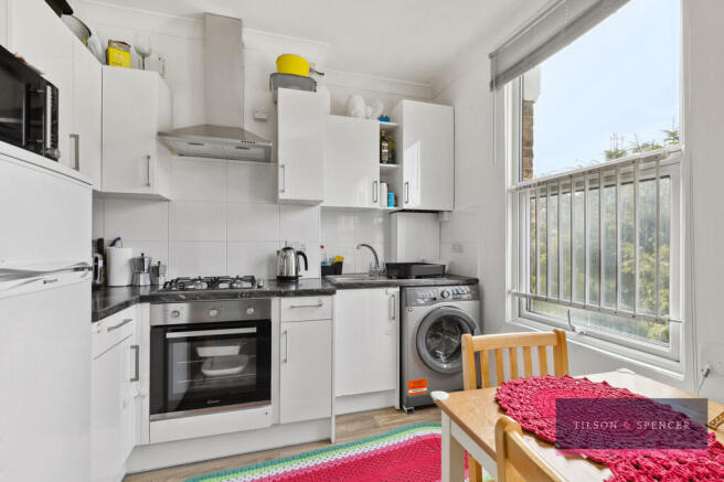 090420255_TILS_26...