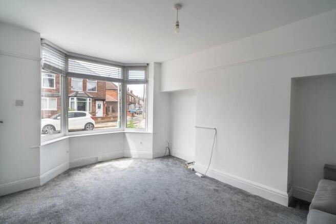 3 bed Semi-Detached for sale Image 6