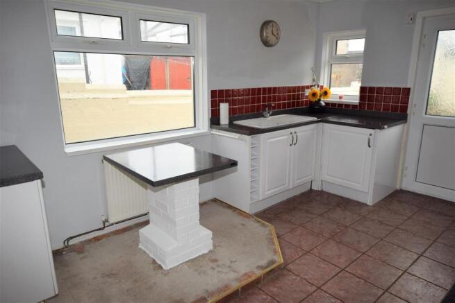 Kitchen/Breakfast Room
