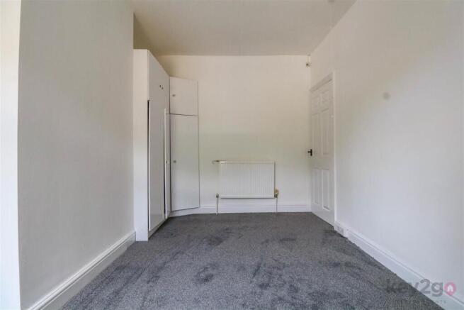 2 bed Terraced to rent Image 11