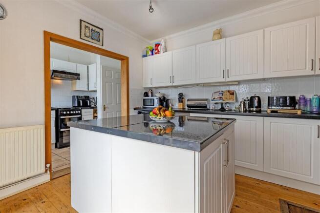 Fitted Dining Kitchen