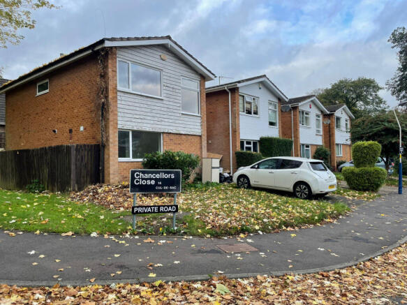 3 Bedroom Detached House - TO LET Available Mid O