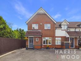 72, Carraways, Witham CM8 1XT