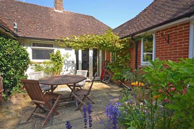 Annexe Courtyard